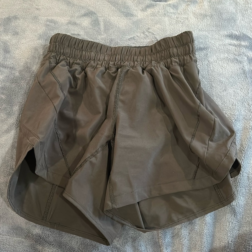Track That Mid Rise Lined Shorts 5”